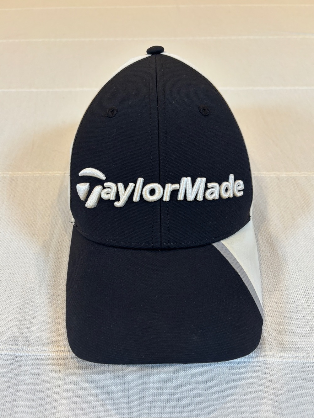 TaylorMade SLDR Tour Preferred Golf Hat – Black & White Adjustable Cap
